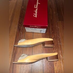 Salvatore Ferragamo Tan Nude Patent Leather Slides Low Heel Women's 7 AAAA